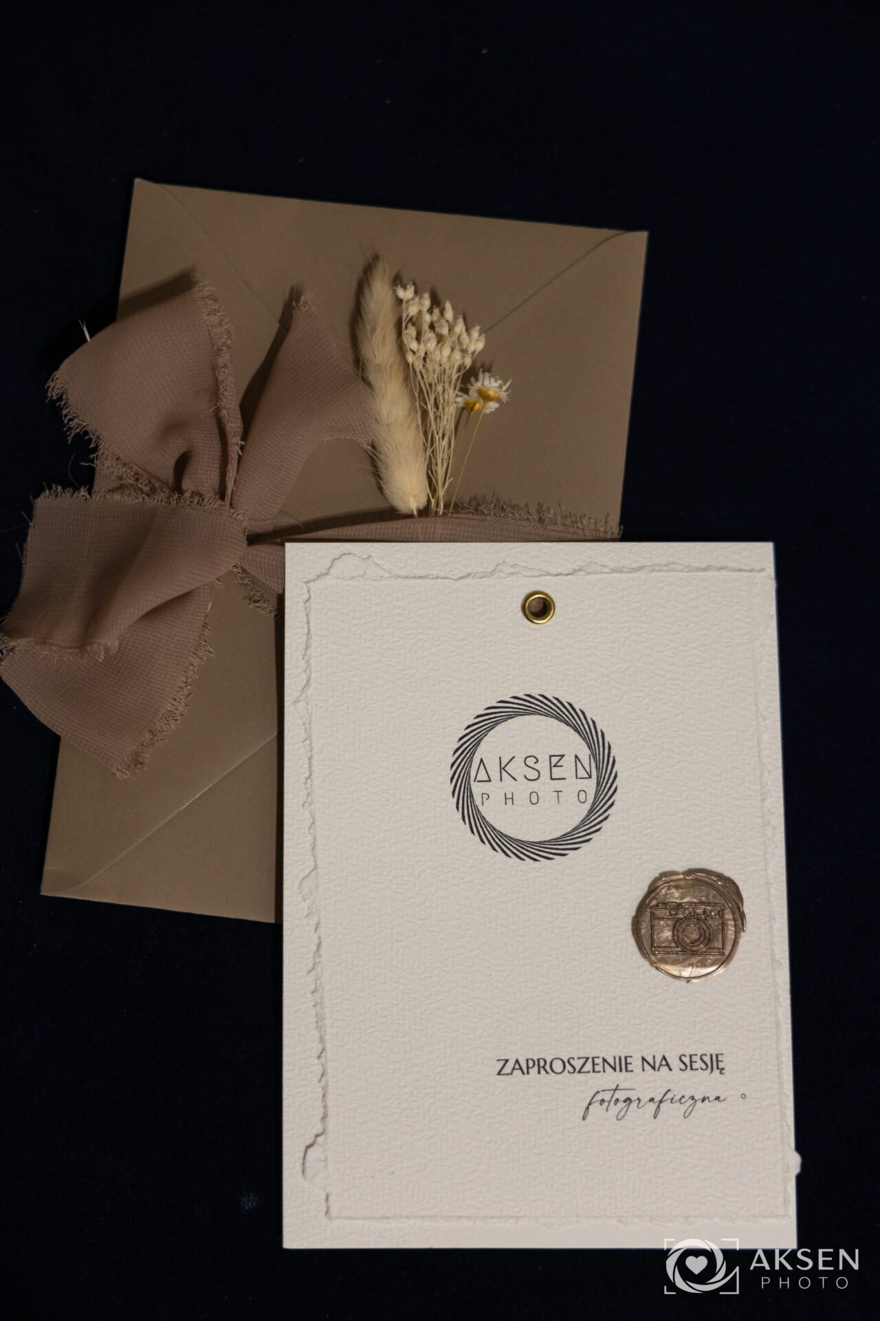 Voucher na sesję – detal koperty